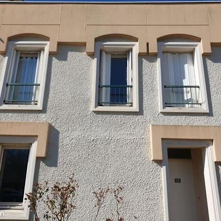 Maison De Ville 102M2 3 Chambres Montigny-le-Bretonneux Kültér fotó