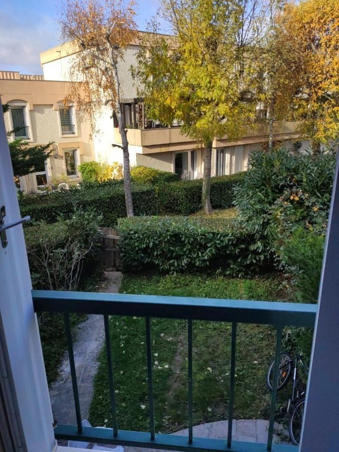 Maison De Ville 102M2 3 Chambres Montigny-le-Bretonneux Kültér fotó